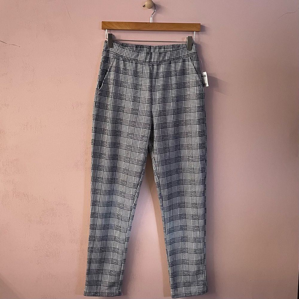 Charlotte Russe Cream & Black Plaid High Waisted Pants Size M NWT